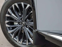 Engine: 1.5L DOHC 12-valve 3-cylinder Direct Injection Turbocharged L/100Km City: 8.3 L/100Km Hwy: 6... (image 6)