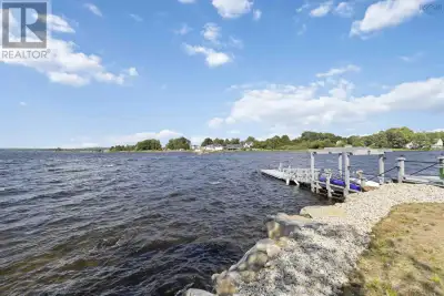 Private Wharf & Dock | Swim, Boat & Enjoy Waterfront Ready Now - If youve been waiting for a waterfr...