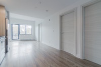 Renovated Akelius three bedroom apartment for rent. Located near St-Laurent in the Plateau Mont-Roya... (image 4)