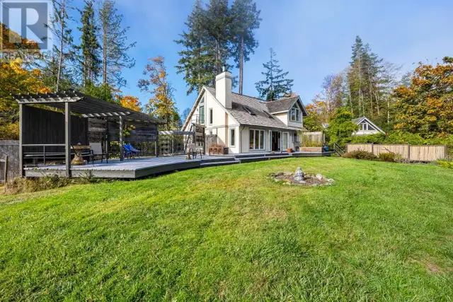 1901 EAST ROAD Other Islands, British Columbia in Houses for Sale in Comox / Courtenay / Cumberland - Image 5