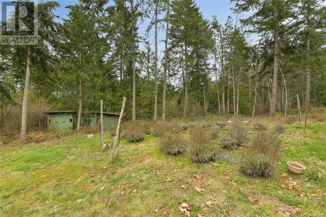 300 Bonsai Pl Qualicum Beach, British Columbia in Houses for Sale in Parksville / Qualicum Beach - Image 37