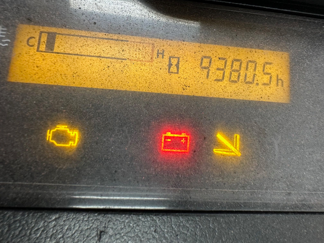 2008 Toyota indoor Forklift Lift Truck 5000lbs Capacity in Heavy Equipment in Hamilton - Image 14