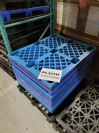 BEST pallets in stock 48 x 40 DRY skids wood plastic several typ, View more
