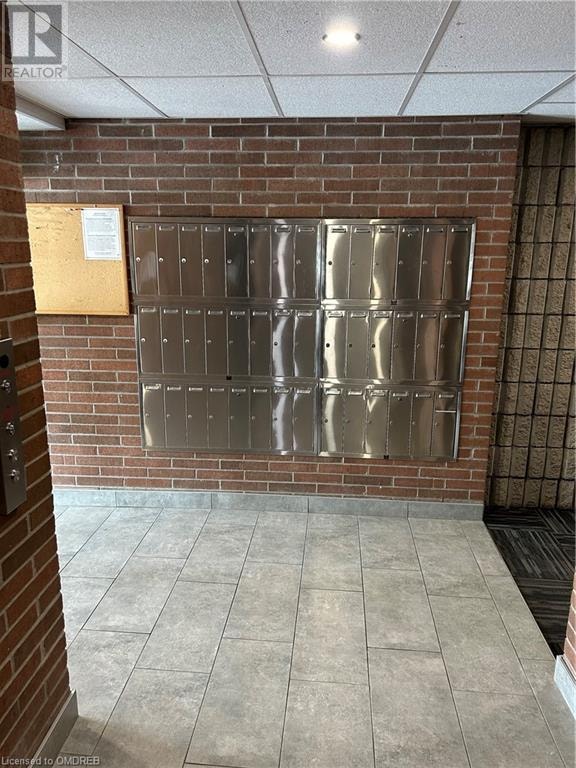 65 SILVERCREEK Parkway N Unit 103 Guelph, Ontario Condos for Sale