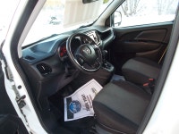 2019 Ram Promaster City 4 cyl, auto, pw, pl, air, back up camera, 200,000km 4 new tires, new MVI, co... (image 7)