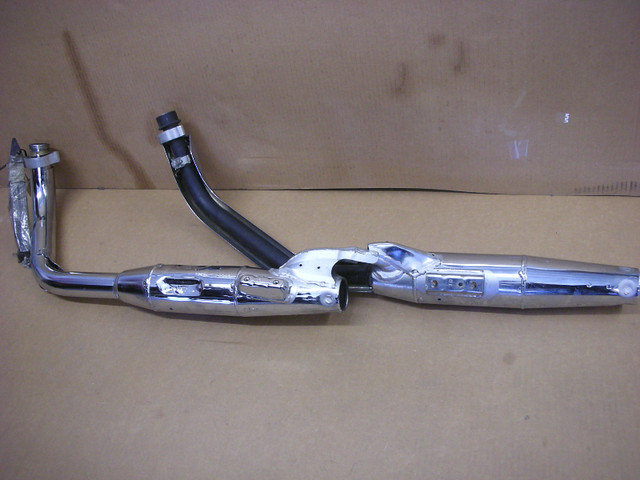 Used OEM Honda exhaust VT 600 /VLX 600 1999 to 2007 in Other in Stratford - Image 2