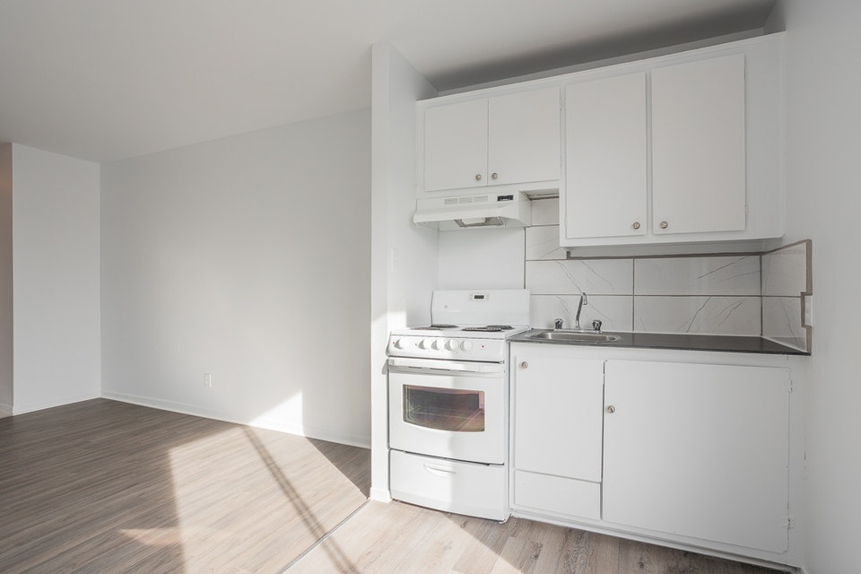 studio, 3 1/2, /1 chambre, ahuntsic,métro Crémazie,montreal 3