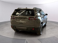 Experience the pinnacle of driving sophistication with the 2026 Jeep Cherokee Laredo in captivating... (image 4)