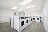 Virtual Open House: Please view our available units by clicking on the virtual tour below. Call: 647... (image 4)