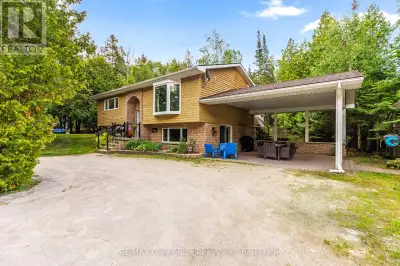 Beautifully maintained 3-bed, 2 bath home with large shop, on one acre, located conveniently close t...