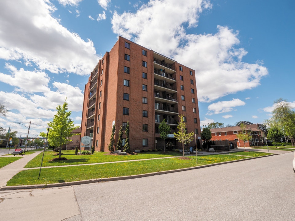 Askin Tower Apartments - 1 Bedroom, 1 Bath B Apartment for Rent 3