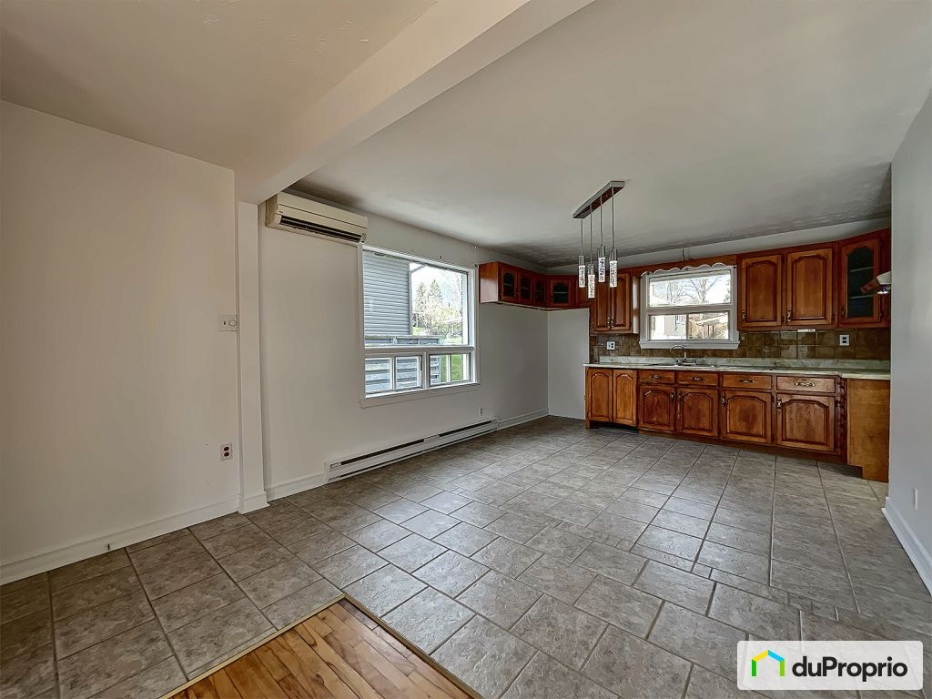 $408,000 - Bungalow for sale in Sherbrooke (Mont-Bellevue) — photo 3
