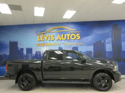 RAM 1500 2016 SPORT V8 5.7 LITRES HEMI CREW-CAB / BOITE 5.7 POUCES/ INTÉRIEUR EN CUIR&TISSUS NOIR CH...