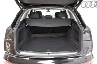 DEMO - Save over $9300 from new!! It's easy to see why the Q5 is one of the best selling SUV's in it... (image 9)