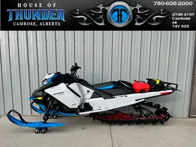The 2022 Summit Edge 850 Gen4 features the potent Rotax 850 E‑TEC engine delivering 165 hp in a narr...