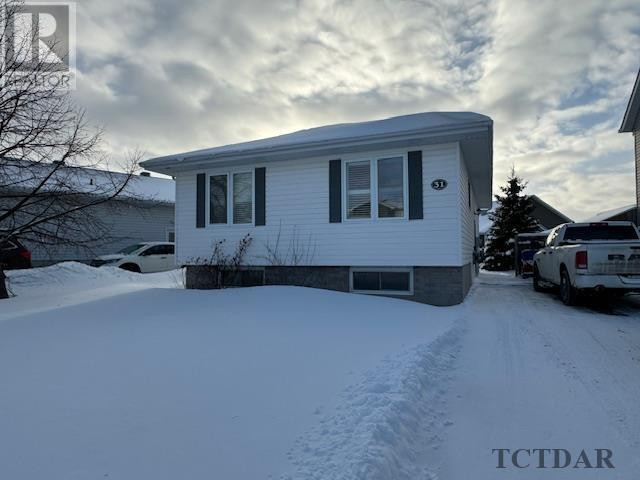 31 Mascioli BLVD Timmins, Ontario in Houses for Sale in Timmins