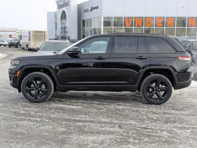 2025 Jeep Grand Cherokee Altitude * - Power Liftgate - Wireless in Cars & Trucks in Calgary - Image 6