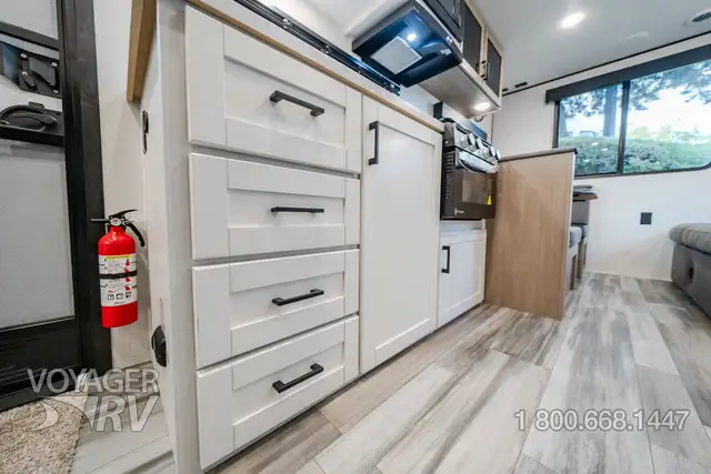 2026 Jayco Jay Flight SLX 210QBW in Travel Trailers & Campers in Kelowna - Image 33
