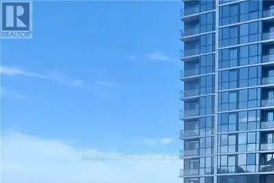 LOCATION, LOCATION, LOCATION! Stylish & Luxurious 2 Bed, 2 Bath Condo located in the heart of Missis...