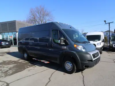 2022 RAM ProMaster 3500 Appelez-nous afin de fixer une rencontre — nous travaillons sur rendez-vous...