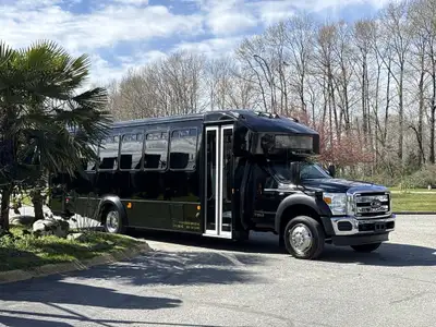 2012 Ford F-550 Bus 5032 hours 1854 idle 25 Passenger with 2 point seatbelt Rear Storage Compartment...