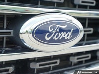 This 2022 Ford F-150 XLT crew cab boasts a powerful 2.7L V6 EcoBoost engine, providing ample power f... (image 8)