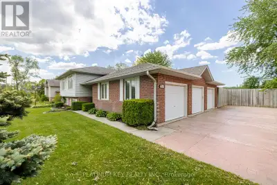 Rare Find in a Beloved Small Town! Sitting at the edge of this sought-after small town, this appeali...