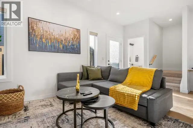 Unit 3, 1313 20 Avenue NW Calgary, Alberta in Long Term Rentals in Calgary - Image 3