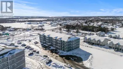Enjoy maintenance-free, main-level living in this sunny & sophisticated Contemporary condo in the de...