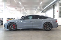 Audi RS 7 SB quattro Performance 2025: - Extérieur gris NARDO avec intérieur en cuir haut de gamme n... (image 5)