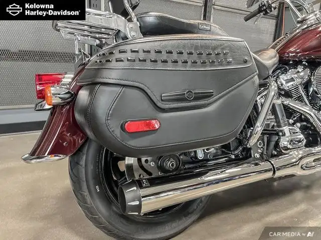 2022 Harley-Davidson Softail FLHCS - Heritage Classic 114 in Street, Cruisers & Choppers in Kelowna - Image 12