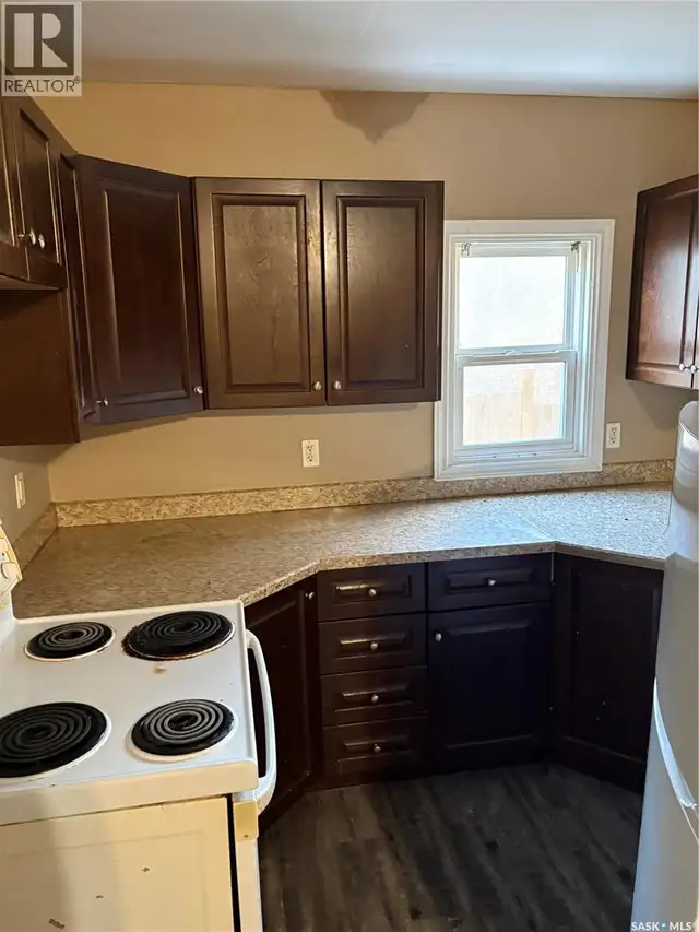 1212-1216 Rae STREET Regina, Saskatchewan in Houses for Sale in Regina - Image 3