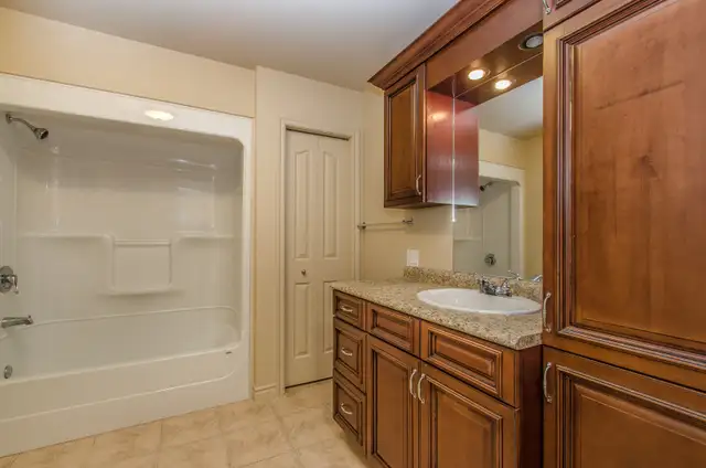 5 1/2  au 1425-203 Rue Brûlotte, Fleurimont in Long Term Rentals in Sherbrooke - Image 6