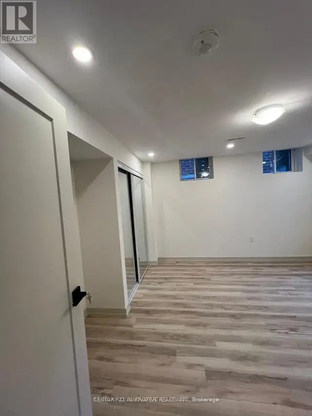 1042 KINGPEAK CRESCENT Pickering, Ontario in Long Term Rentals in Oshawa / Durham Region - Image 21