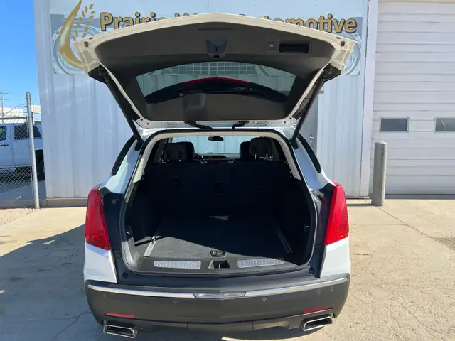 2017 Cadillac XT5 Luxury |Reverse Camera | Command Start6054861216422400019