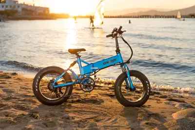 The Kahuna is a fat tire folding mini bike with a weight of about 57lbs, making it perfect for peopl...