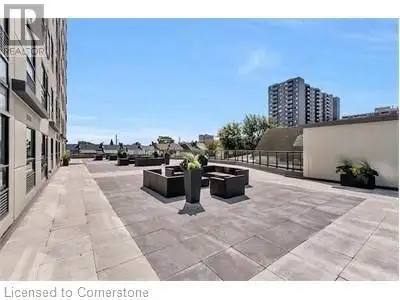 Beautiful and spacious 3-bedroom, 2-bathroom 997 sq ft apartment featuring modern finishings, bright...