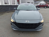 Automatic Transmission Apple Carplay Android Auto Back Up Camera Blind Spot Monitors Heated Seats He... (image 7)