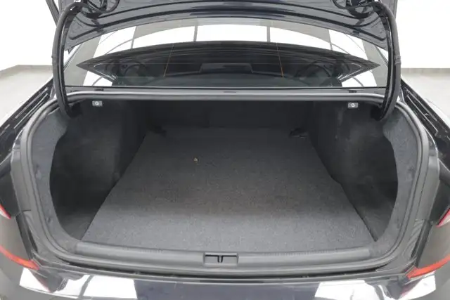2021 Volkswagen Passat Highline5058298987734732812