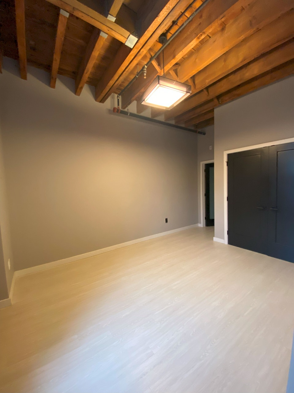 28 King Suite 501 2