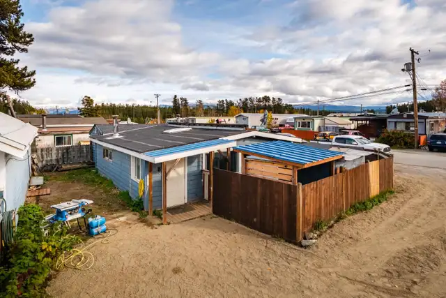 AFFORDABLE MOBILE HOME! 8-7 Prospector Rd (Felix Realtor®) in Houses for Sale in Whitehorse - Image 22