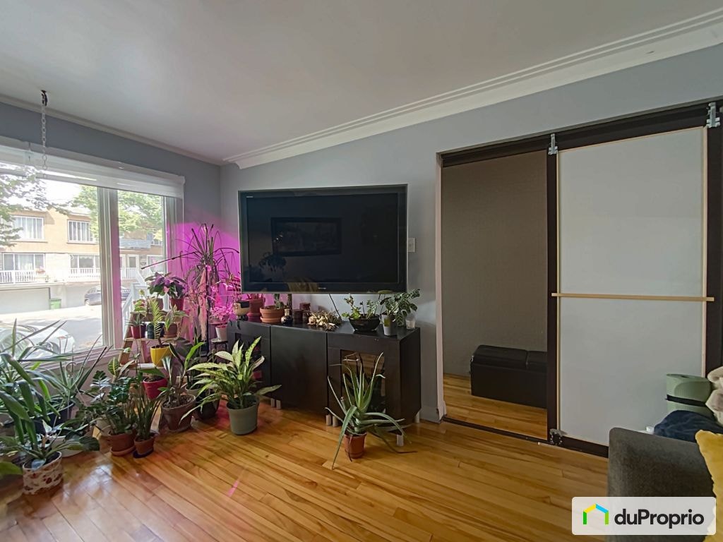 $925,000 - Triplex for sale in Mercier / Hochelaga / Maisonneuve — photo 3