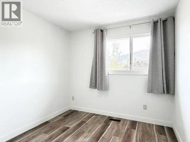 18-20 HARPER STREET Faro, Yukon in Houses for Sale in Whitehorse - Image 23