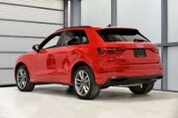 Traction intégrale Audi quattro / Modèle Komfort 40 avec l'Ensemble Canada Edition / Roues 19 pouces... (image 7)