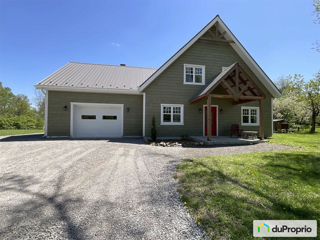 $689,900 - 1 1/2 Storey for sale in St-Edouard — photo 2
