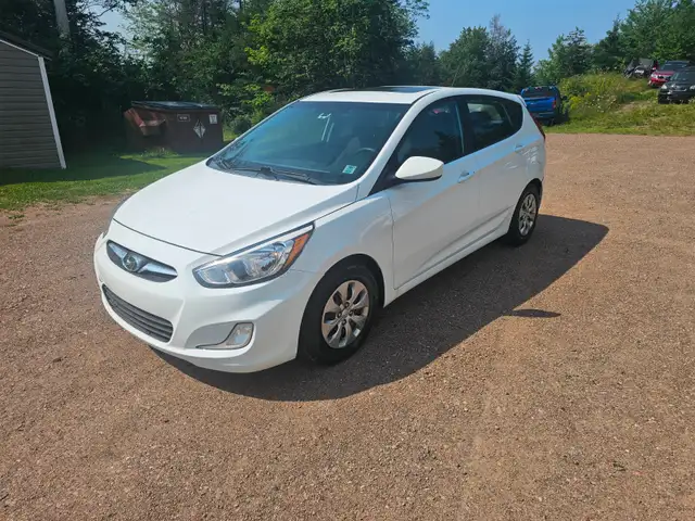 2017 Hyundai Accent-LOW KMS-NEW MVI!!!!
