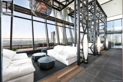Welcome to Hensley by Cressey. This stunning 2 Bed + 2 Bath unit offering breathtaking panoramic vie...