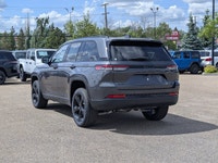 The new 2025 Jeep Grand Cherokee Altitude is a versatile midsize SUV that blends capability, advance... (image 3)