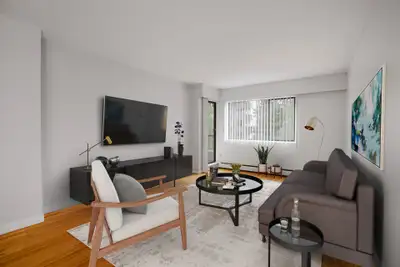 Located in the heart of the West End on a quiet, tree-lined street, The Marquis offers a gym for res...
