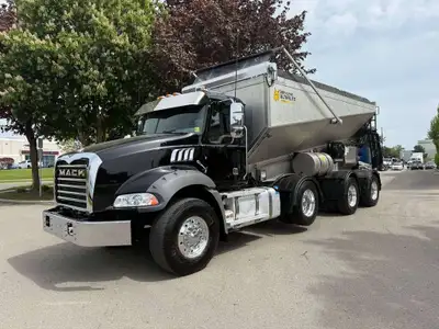 Factory Warranty Remaining On Engine and EATS Until Spet 30th 2027. BAY-LYNX ULTRALITE Aluminum Ston...